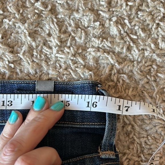 Like New Citizens of Humanity Emerson Slim Boyfriend Jeans - Picture 6 of 10